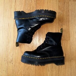 Dr. Martens Molly Quad Retro Boots